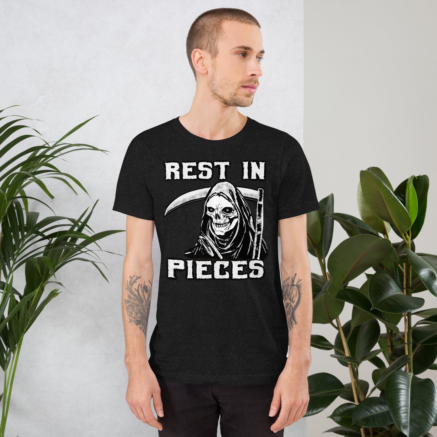Halloween Rest in Pieces Unisex t-shirt
