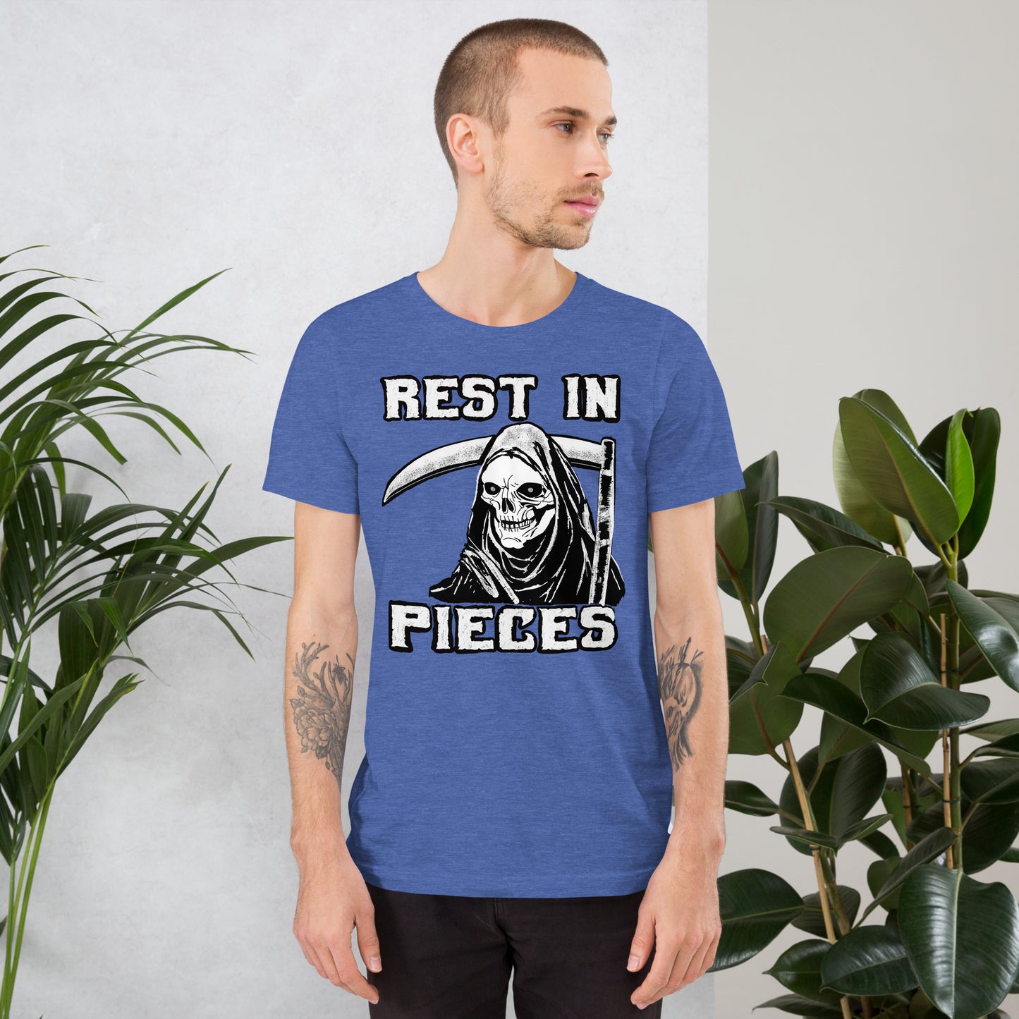 Halloween Rest in Pieces Unisex t-shirt